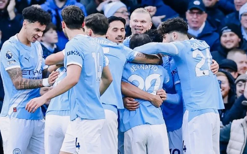 غيابات جوارديولا تضرب مانشستر سيتي قبل قمة البريميرليج الحاسمة